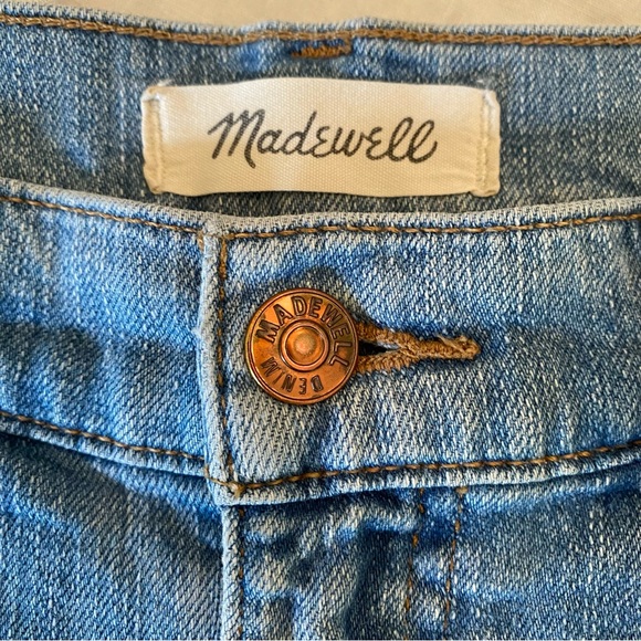 Madewell Classic Straight Jeans in Nearwood Wash - Picture 6 of 9
